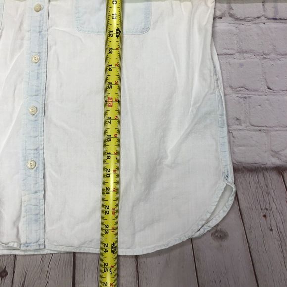 J Crew Women Bleached-out chambray Shirt Blouse Top Size 14 Cotton B239 -2 - Picture 3 of 16